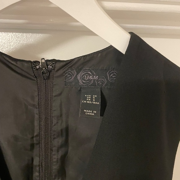 H&M Black Dress - Size 6 - Picture 5 of 6